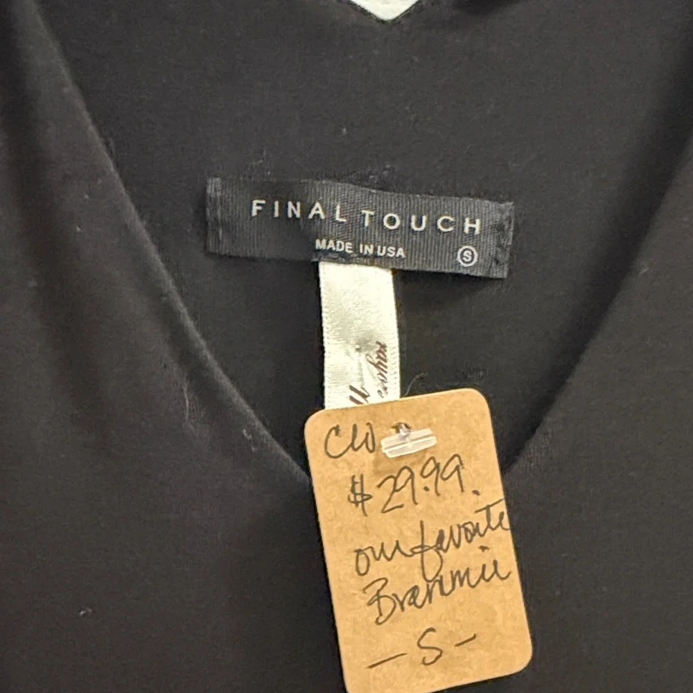 Final Touch Black V-Neck Tank Top - Picture 2 of 3